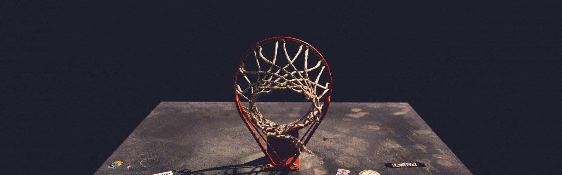 【排列五官方】早报，邵佳一执掌国足帅印，新帅上任开启绿茵新篇章