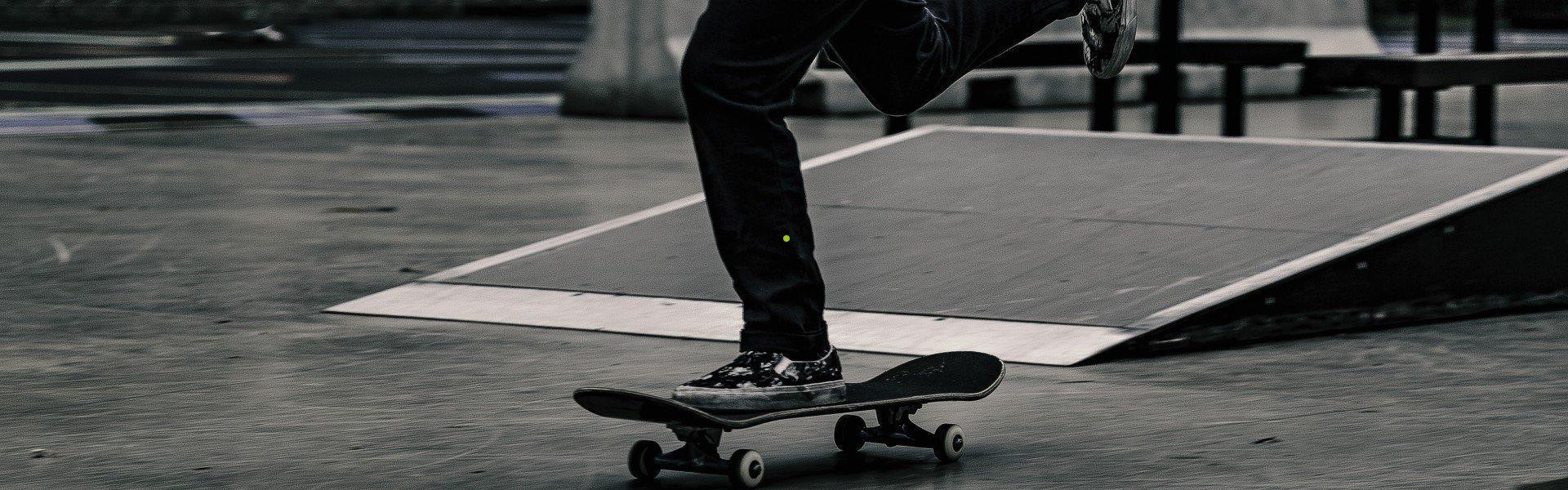 排列五体育中心：爱德华兹深情力挺海兰德，兄弟情谊与星光潜力共铸赛场佳话