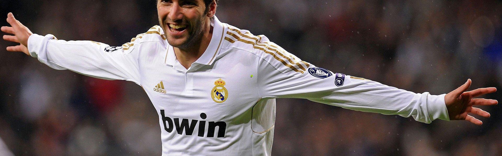 排列五|资本狂潮，揭秘守望先锋联赛七巨头背后的土豪游戏