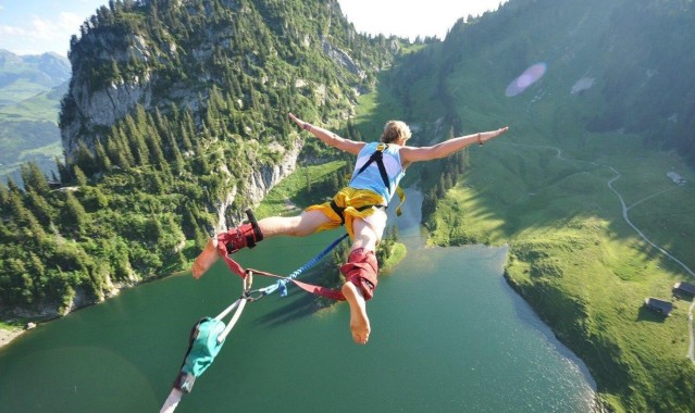 排列五体育中心|明日NBA焦点战，ESPN胜率预测显示尼克斯占优，猛龙逆袭之路艰难