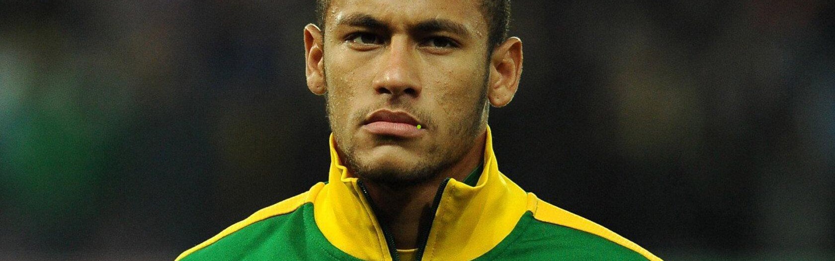 排列五官方网站-塔吉克嫩哨执法国足关键战，17场国际执法经验引争议