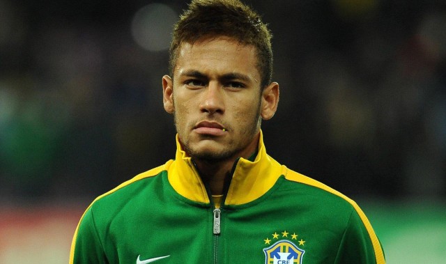 排列五官方网站-塔吉克嫩哨执法国足关键战，17场国际执法经验引争议